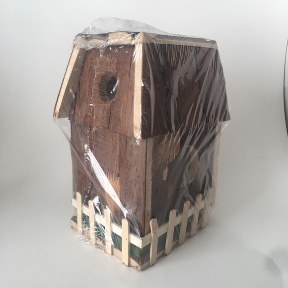 Full Cheeks Small Pet Fir Wood Hideaway & Forage Windmill To Be Fill With Treats - Picture 3 of 12